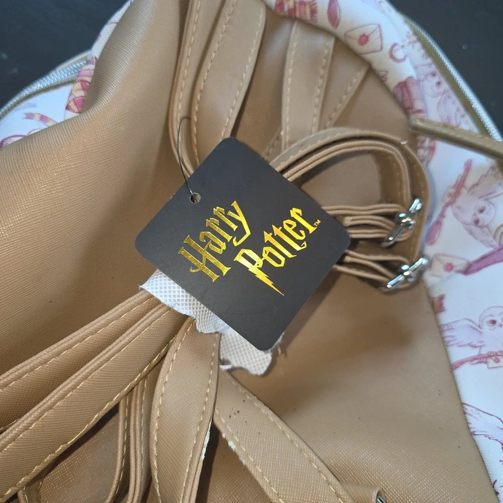 Harry Potter Hedwig Owl Mini Backpack Bioworld White Tan Faux Leather NWT‎